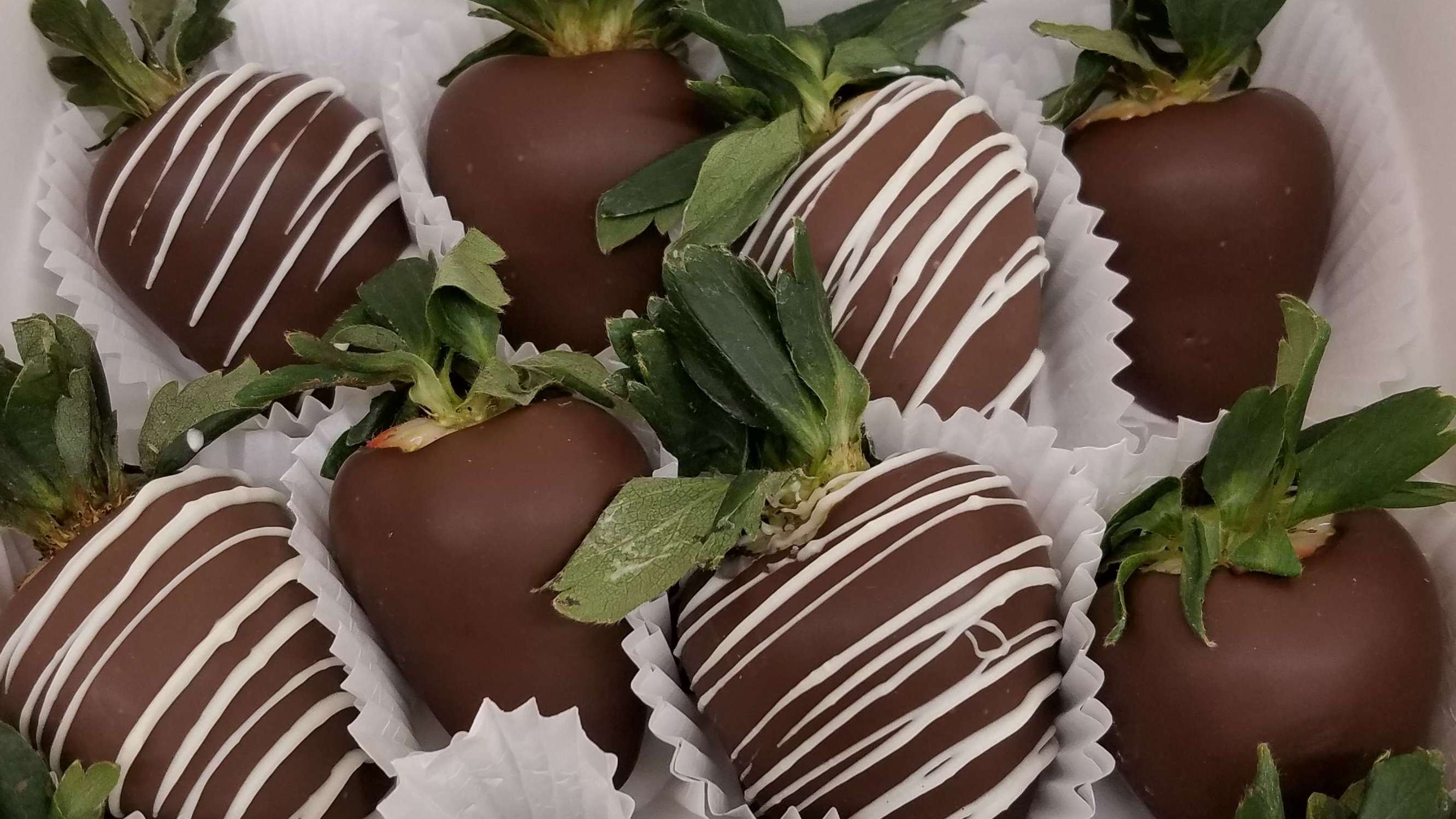 We've got you covered... Order chocolate covered strawberries, pretzels, cookies, fruit & gift baskets, fruit pies & more!